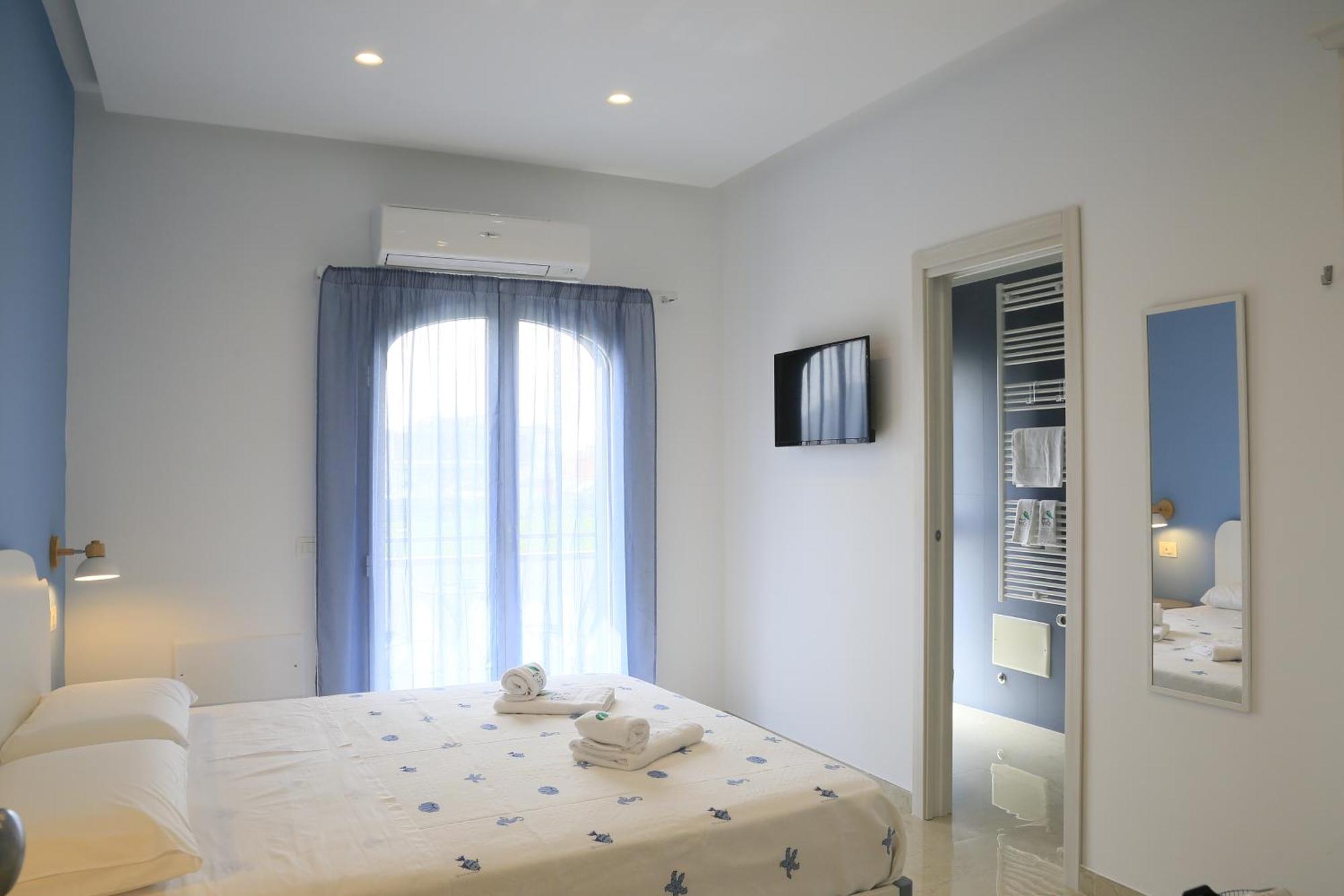Villa Del Gaudio Rooms & Apartments Кастелламмаре-ді-Стабія Екстер'єр фото