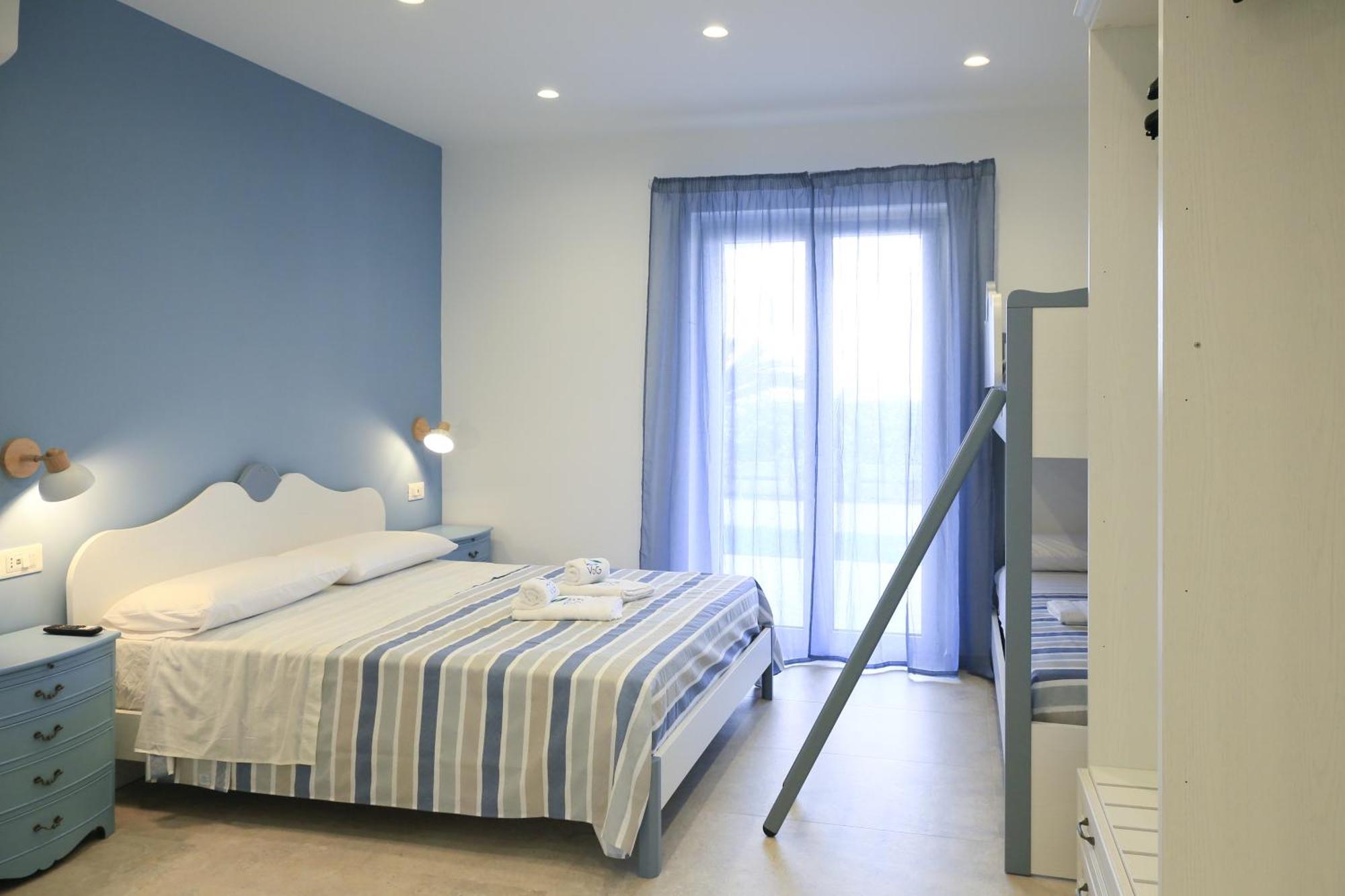 Villa Del Gaudio Rooms & Apartments Кастелламмаре-ді-Стабія Екстер'єр фото