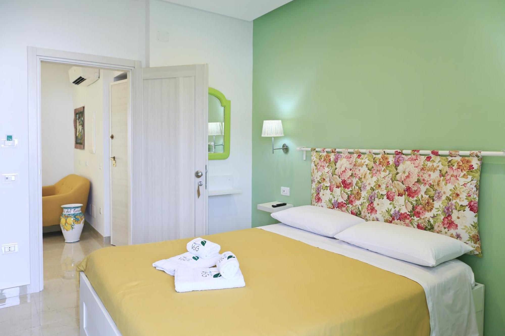 Villa Del Gaudio Rooms & Apartments Кастелламмаре-ді-Стабія Екстер'єр фото